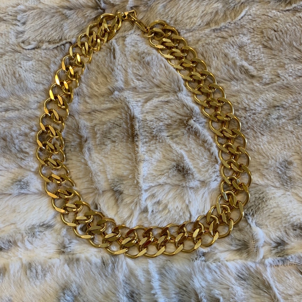 Vintage gold toned Napier double link necklace